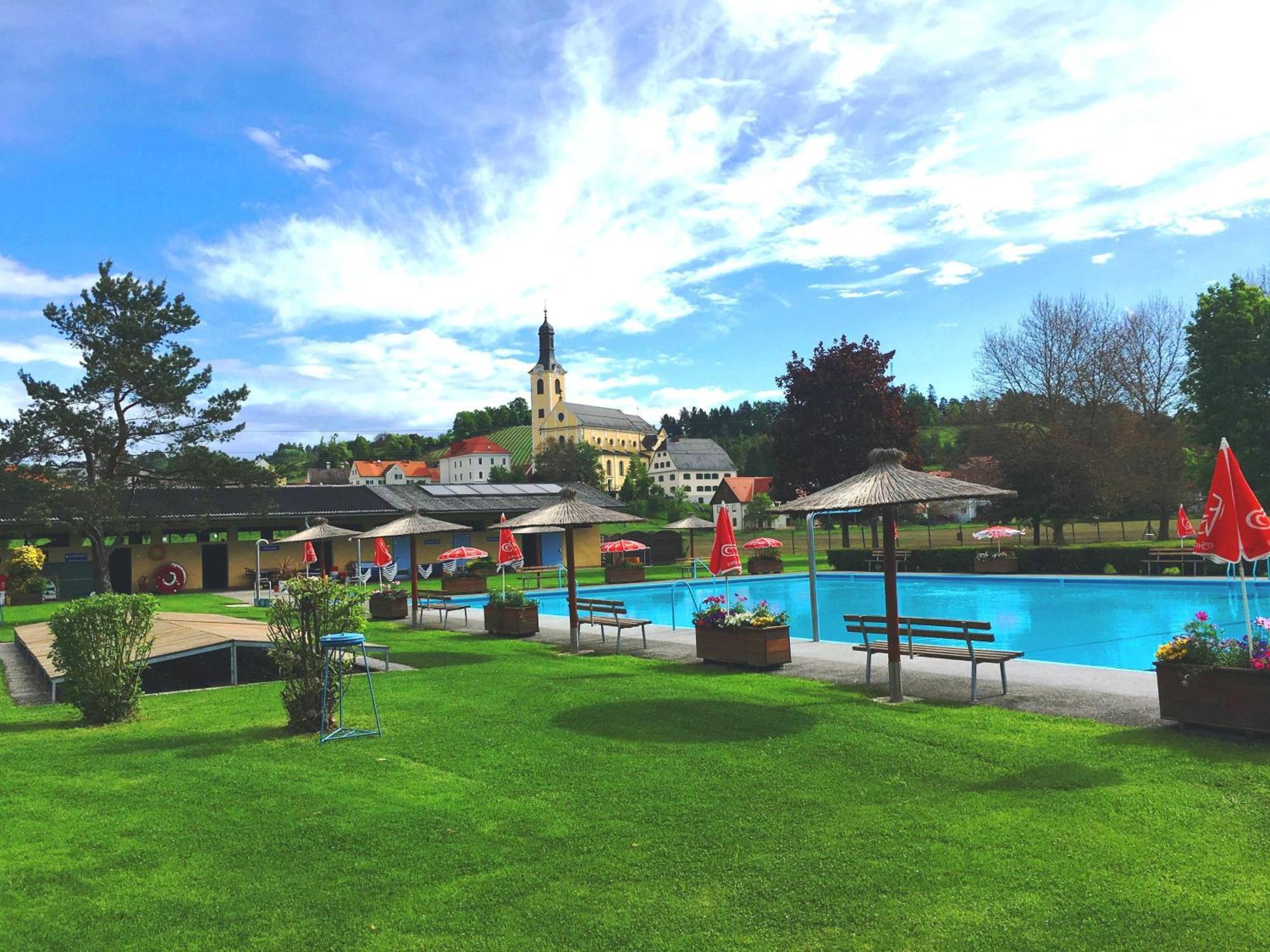 Ferienwohnung Am Freibad 里欧查赫 外观 照片